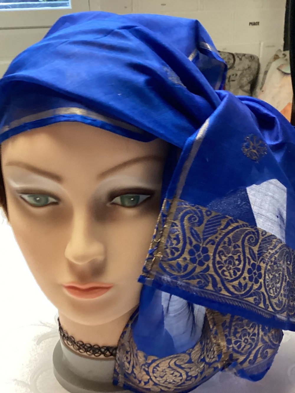 Self blue and gold, vintage scarf, stunning๐๐๐๐๐๐๐